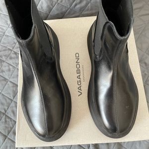 Vagabond leather boots